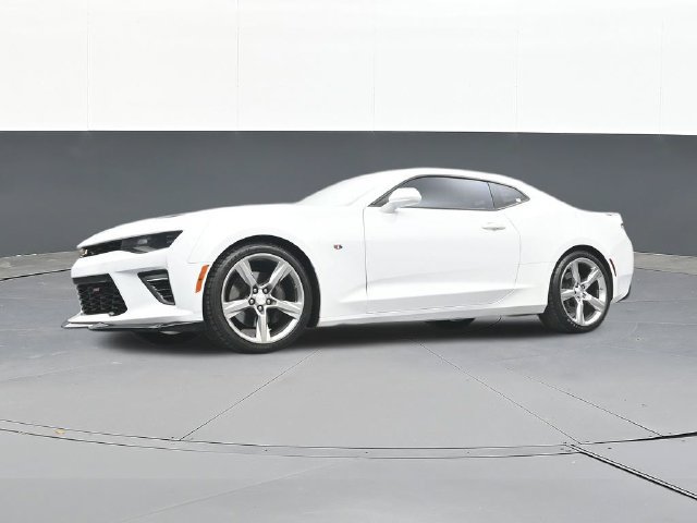Used 2017 Chevrolet Camaro SS RWD image 56