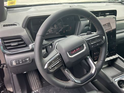 New 2026 GMC Terrain AT4 w/ Technology Package II AWD/4WD image 24