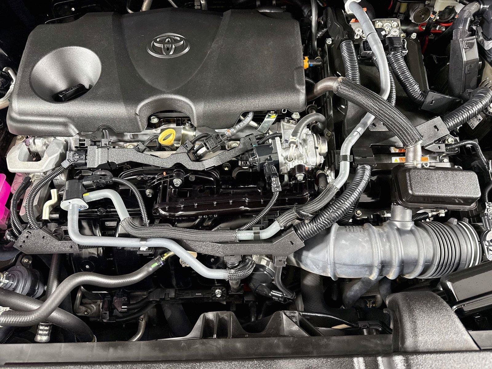 Certified 2024 Toyota Sienna XLE FWD image 43
