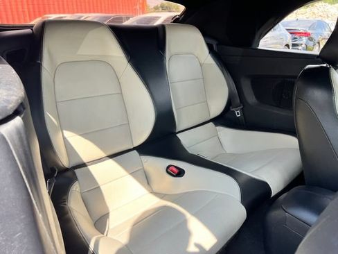 Used 2019 Ford Mustang Premium RWD image 24
