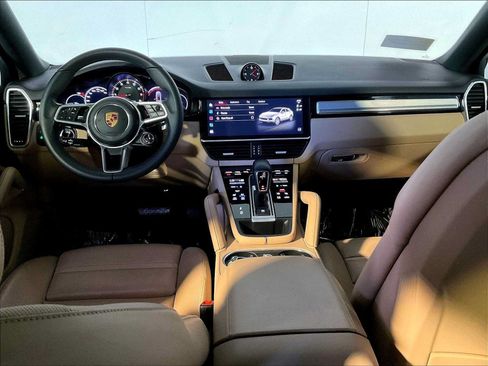 Certified 2023 Porsche Cayenne Coupe AWD/4WD image 14
