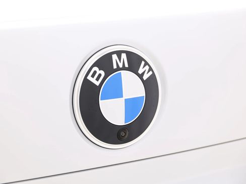 Used 2025 BMW 740i xDrive w/ Executive Package AWD/4WD image 77