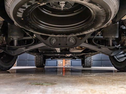 Used 2023 Cadillac Escalade Sport Platinum image 16