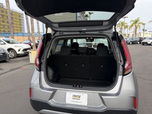 Used 2025 Kia Soul LX w/ LX Technology Package image 29