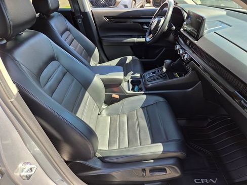 Used 2024 Honda CR-V EX-L image 16