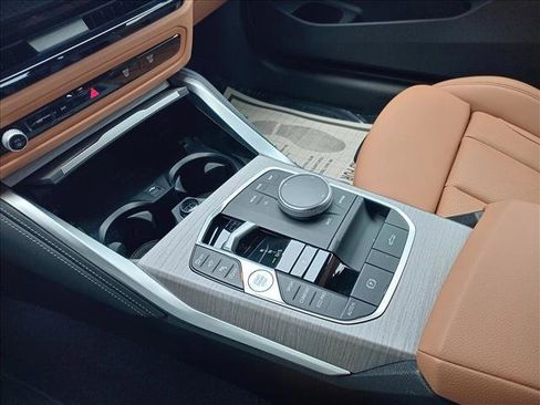 Used 2025 BMW 440i xDrive Convertible w/ Premium Package image 16