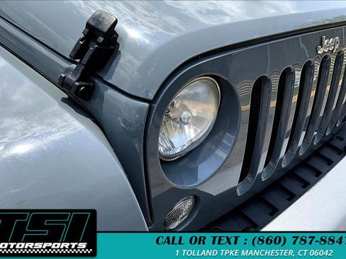 Used 2014 Jeep Wrangler Unlimited Sahara w/ Dual Top Group image 30