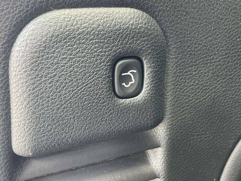 Used 2022 Jeep Grand Cherokee Limited AWD/4WD image 27