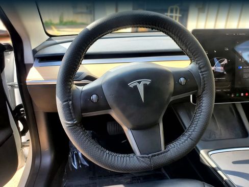 Used 2021 Tesla Model 3 Long Range AWD/4WD image 39