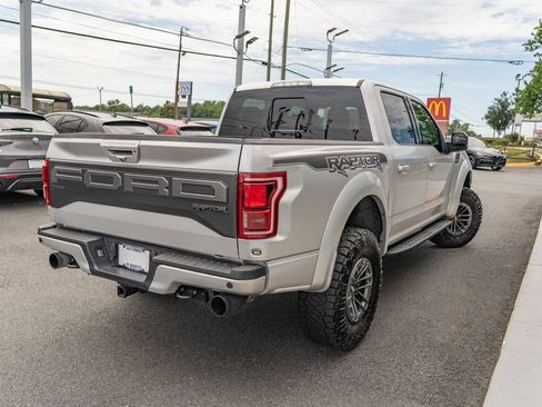 Used 2019 Ford F150 Raptor w/ Equipment Group 802A Luxury AWD/4WD image 8