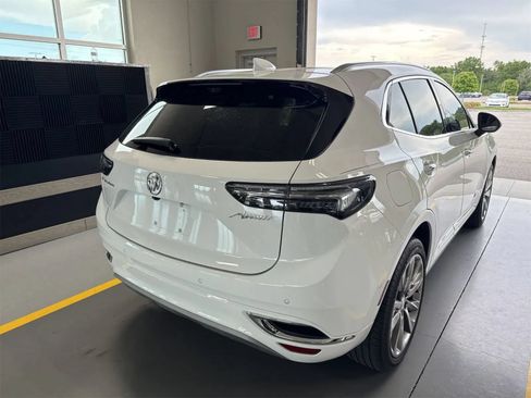 Used 2021 Buick Envision Avenir w/ Technology Package II FWD image 4