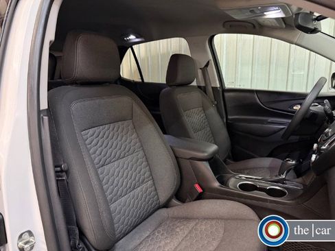 Used 2018 Chevrolet Equinox LT image 14