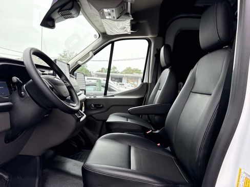 New 2026 Ford Transit 250 148 Medium Roof RWD image 10