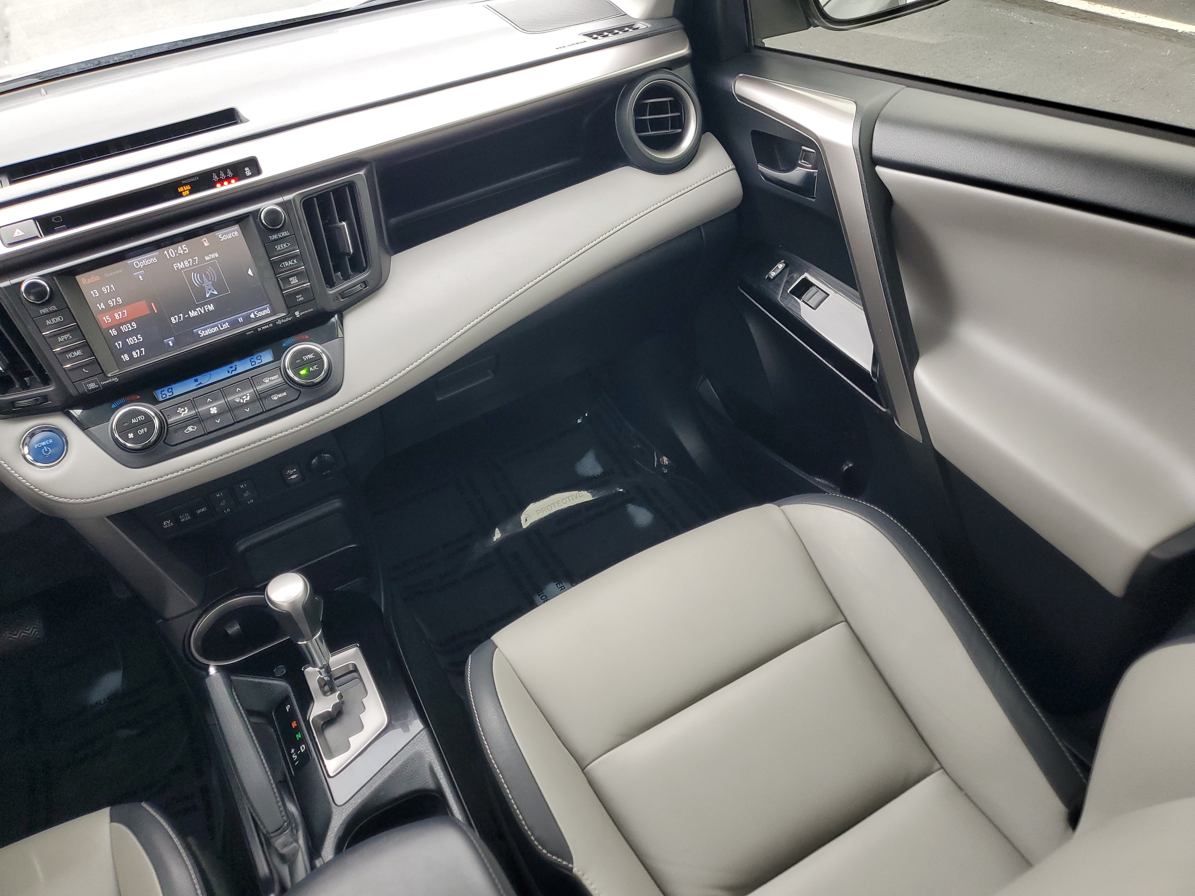 Certified 2018 Toyota RAV4 Limited w/ Advanced Technology Package AWD/4WD image 19
