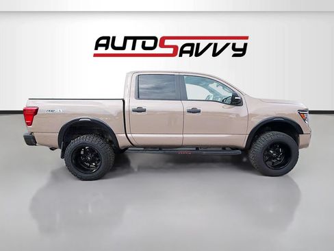 Used 2023 Nissan Titan PRO-4X w/ Pro-4x Convenience Package AWD/4WD image 8