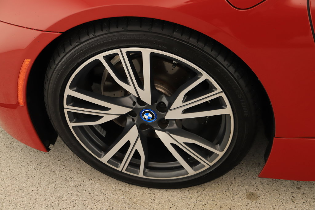 Used 2017 BMW i8 AWD/4WD image 31