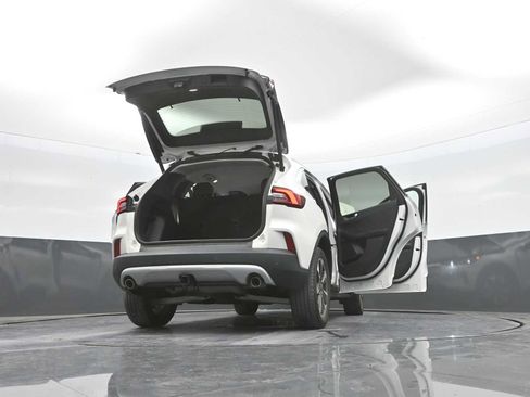Certified 2023 Ford Escape Platinum w/ Class II Trailer Tow Package AWD/4WD image 44