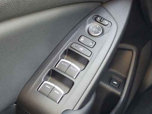 Certified 2021 Honda Accord EX-L image 16