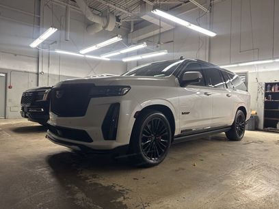 Used 2023 Cadillac Escalade ESV V