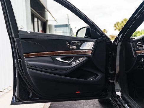 Used 2018 Mercedes-Benz S 450 4MATIC Sedan image 12