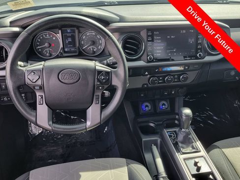 Used 2022 Toyota Tacoma TRD Sport w/ TRD Premium Sport Package RWD image 6