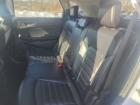Used 2022 Ford Edge SEL image 12