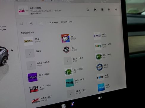 Used 2022 Tesla Model 3 Long Range image 17