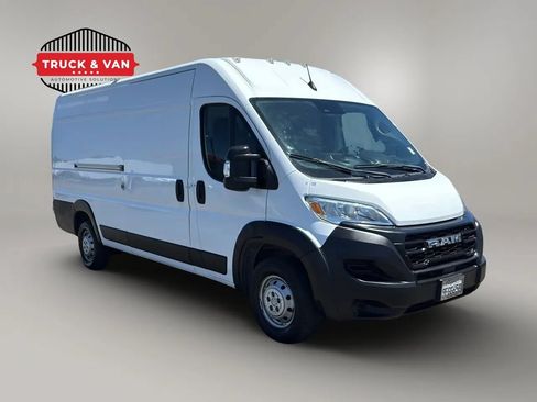 Used 2023 RAM ProMaster 3500 FWD image 3