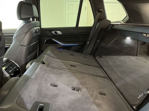 Used 2025 BMW X5 xDrive50e image 15