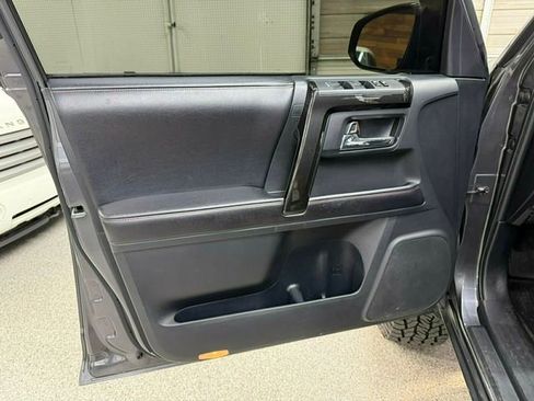 Used 2016 Toyota 4Runner Trail image 11