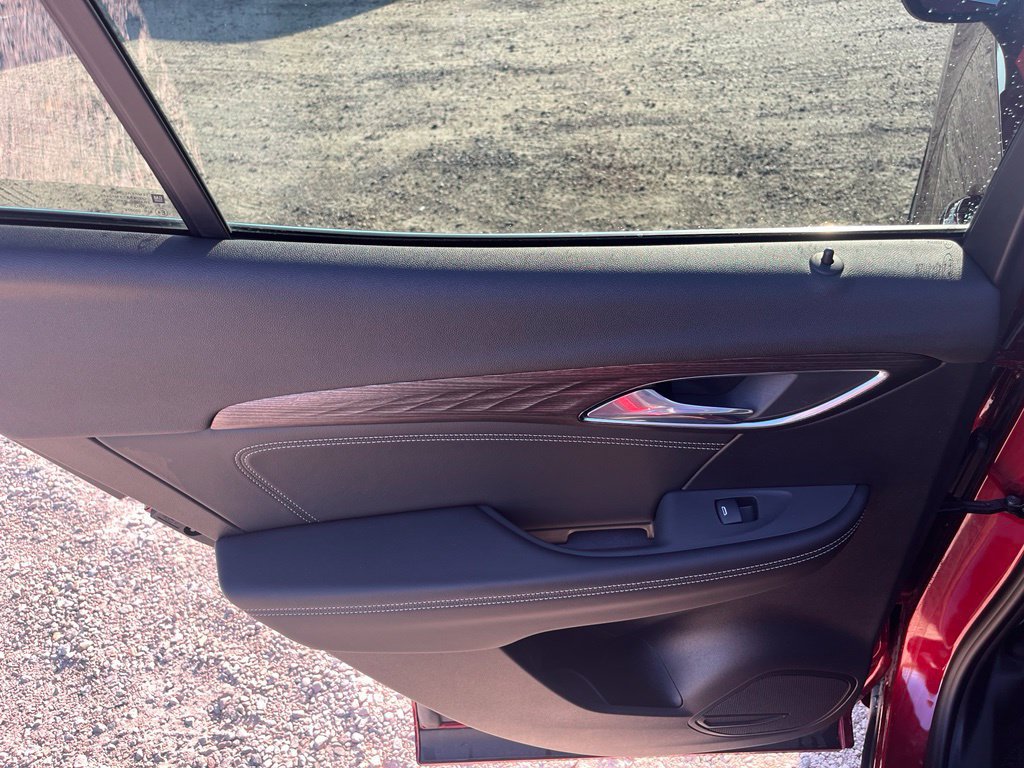 Used 2023 Buick Envision Avenir AWD/4WD image 29
