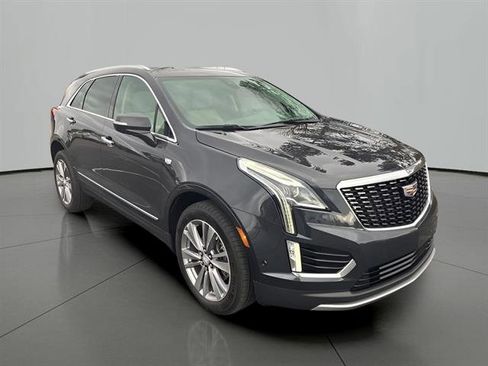 Used 2023 Cadillac XT5 Premium Luxury w/ Technology Package image 7