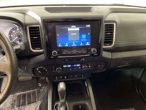 Used 2024 Nissan Frontier SV w/ SV Convenience Package image 25