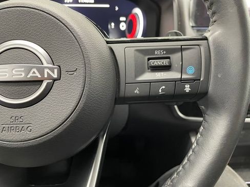 Used 2024 Nissan Rogue SL image 23