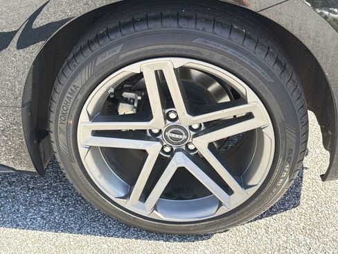 Certified 2025 Nissan Z Sport w/ Floor Mat Package RWD image 31
