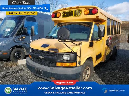 Used 2009 Chevrolet Express 3500 w/ School Bus Package RWD image 1