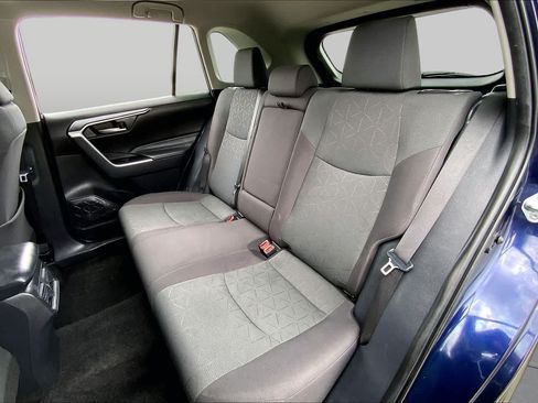 Used 2024 Toyota RAV4 XLE FWD image 20
