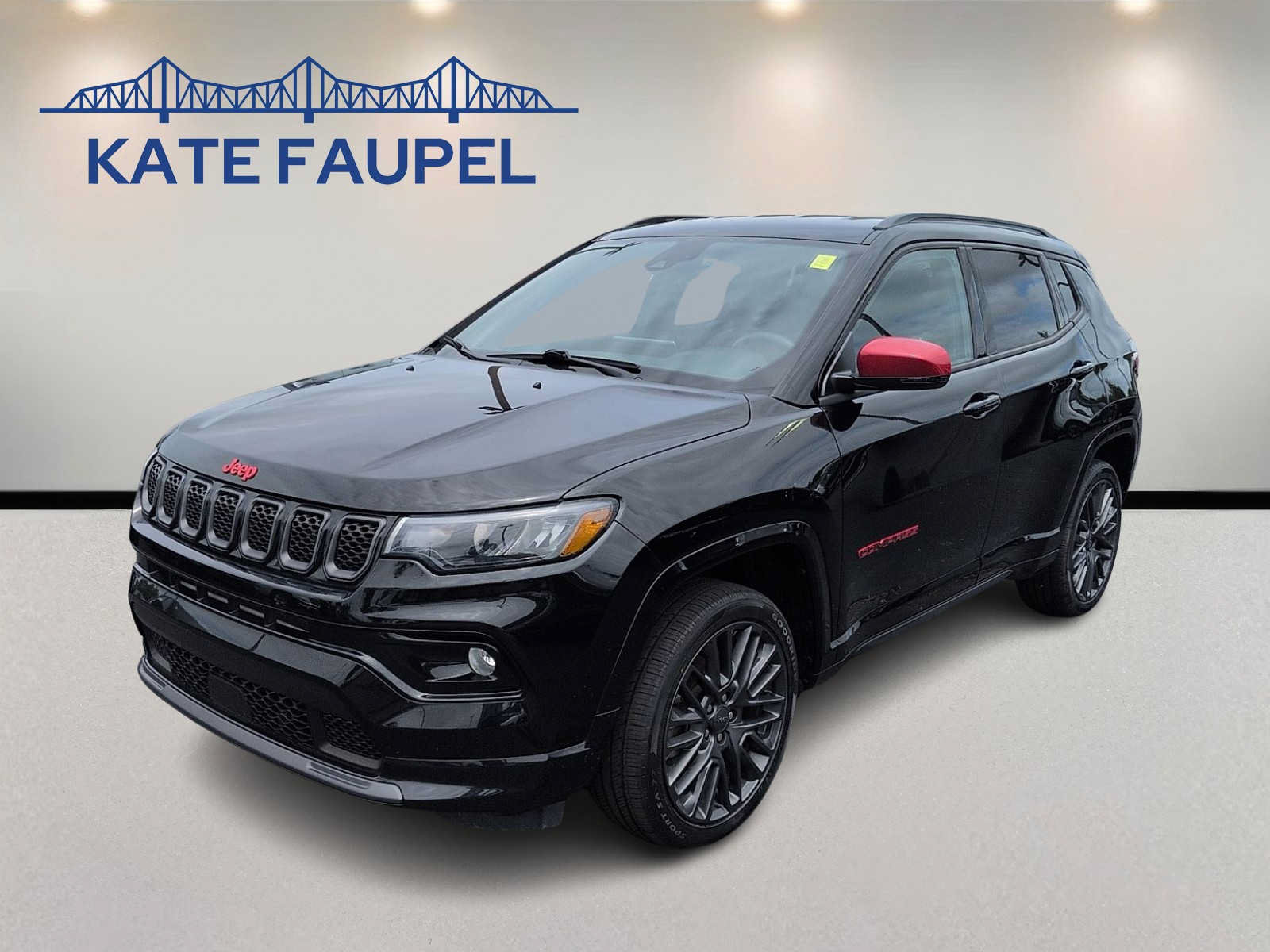 Used 2023 Jeep Compass Limited AWD/4WD image 3