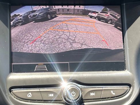 Used 2021 Chevrolet TrailBlazer LS AWD/4WD image 33