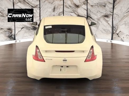 Used 2020 Nissan 370Z Touring Sport RWD image 6