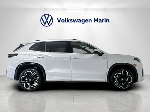 New 2026 Volkswagen Tiguan SEL R-Line image 6