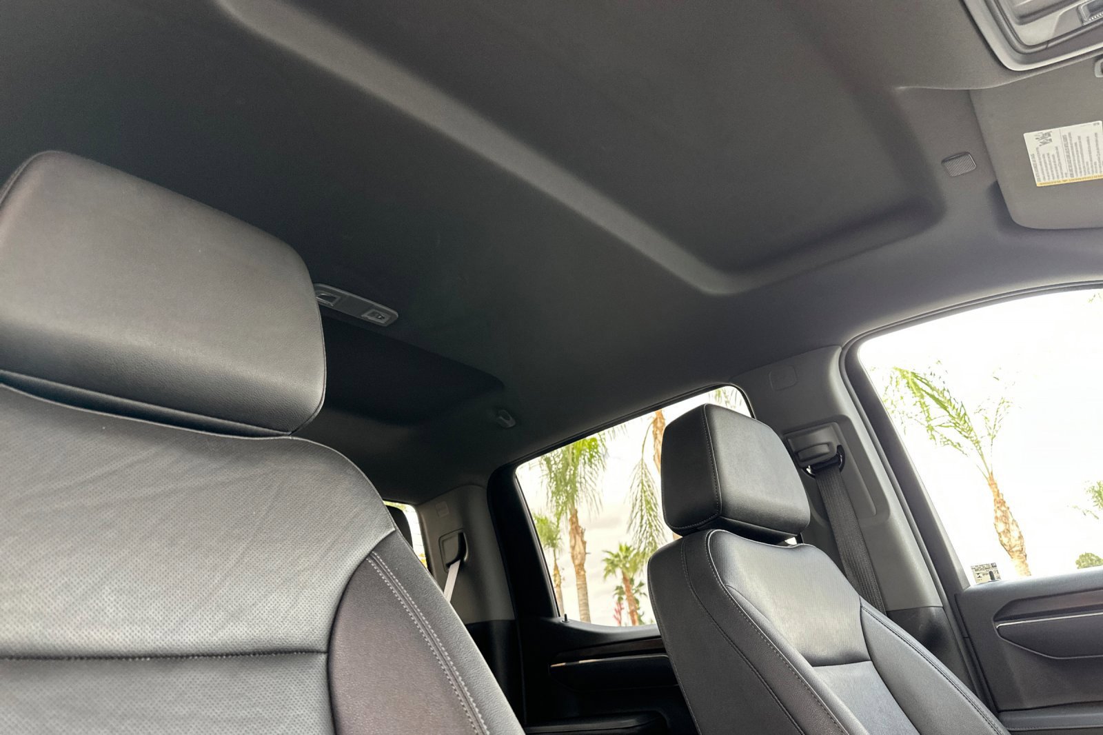 Certified 2025 GMC Sierra 1500 SLT RWD image 17