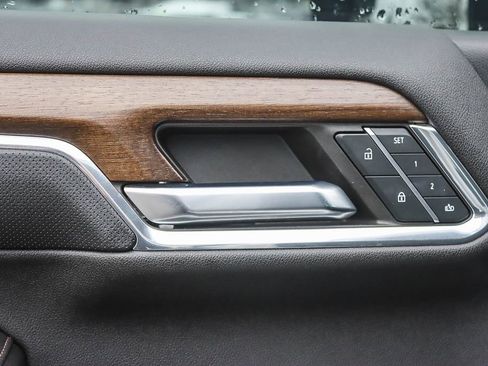 Used 2024 Chevrolet Silverado 2500 High Country w/ Technology Package image 50