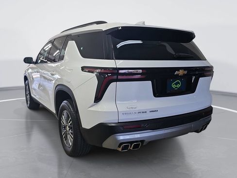 Used 2025 Chevrolet Traverse LT AWD/4WD image 6