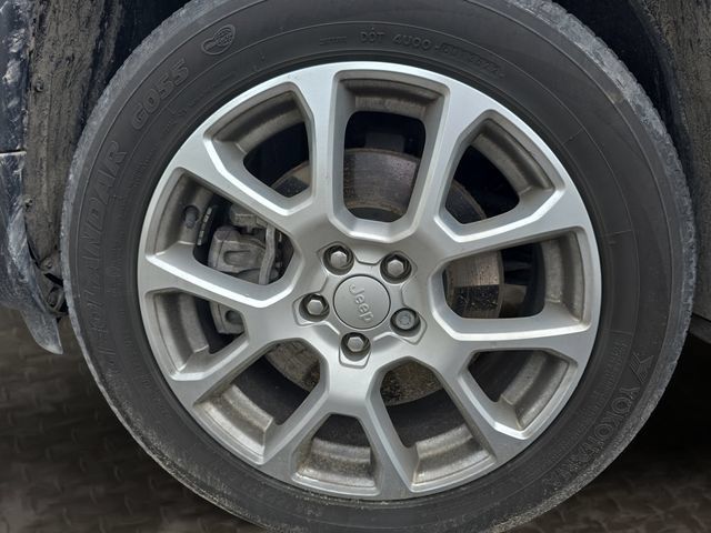 Used 2023 Jeep Compass Latitude AWD/4WD image 10