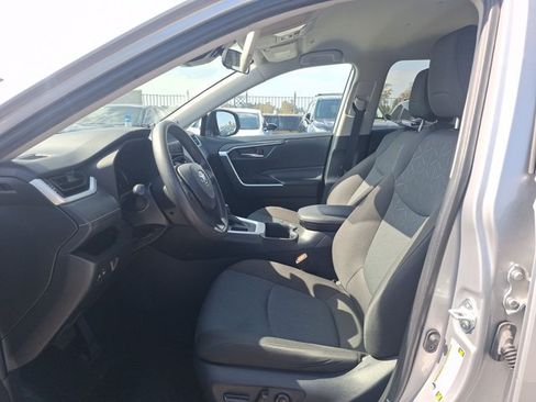 Used 2024 Toyota RAV4 XLE FWD image 14