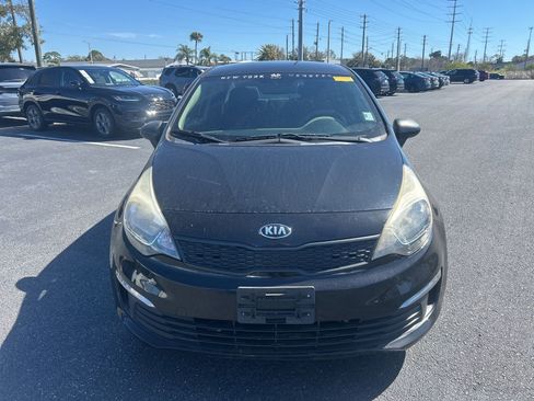 Used 2017 Kia Rio LX w/ Power Package image 2
