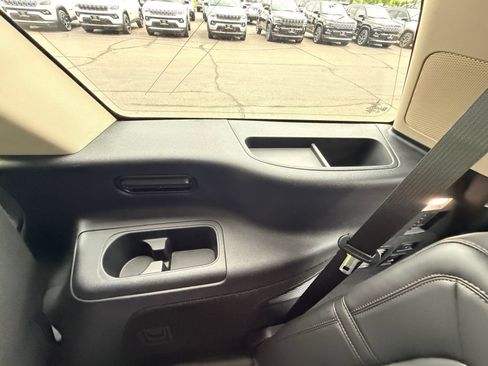 Used 2020 Lincoln Aviator Reserve w/ Equipment Group 202A AWD/4WD image 24