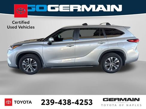 Certified 2023 Toyota Highlander XLE image 3
