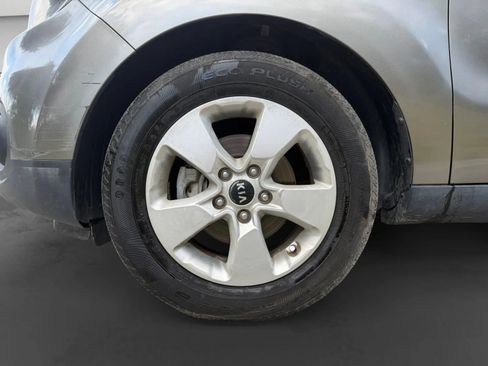 Used 2017 Kia Soul FWD image 9